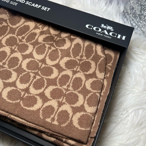 BROWN COACH HAT AND SCARF SET - Picture 2 of 4